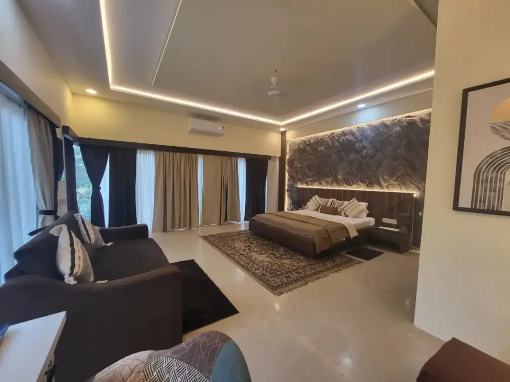 Royal Master Bed Room
